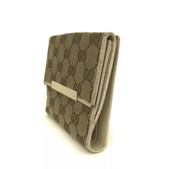 Gucci Women's Beige GG Canvas Compact Wallet with Multiple Card Slots - Picture 3 of 8